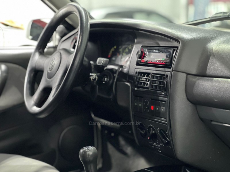 SANTANA 1.8 MI 8V GASOLINA 4P MANUAL - 1999 - NOVO HAMBURGO