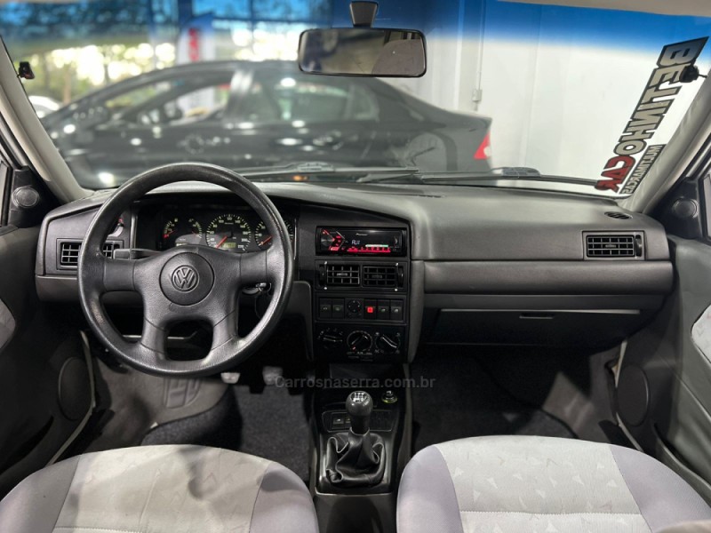 SANTANA 1.8 MI 8V GASOLINA 4P MANUAL - 1999 - NOVO HAMBURGO
