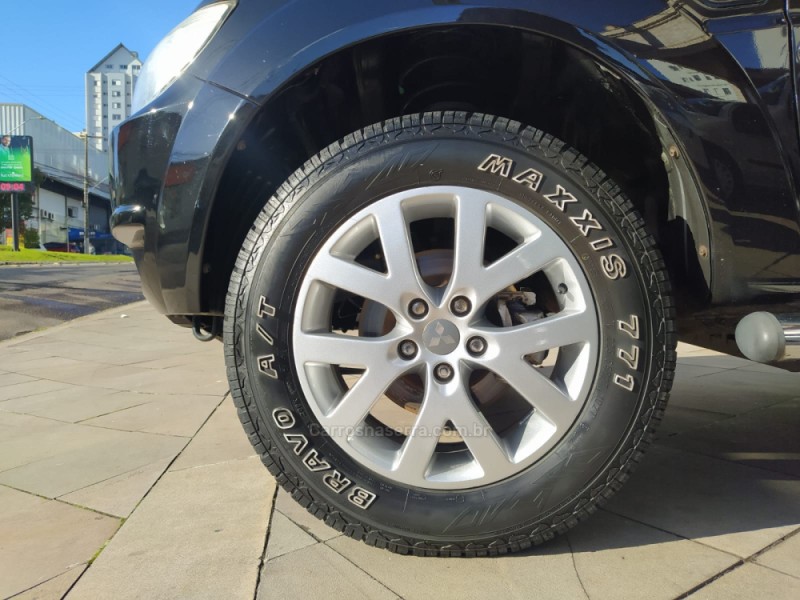 PAJERO TR4 2.0 4X4 16V 140CV FLEX 4P AUTOMÁTICO - 2010 - BENTO GONçALVES