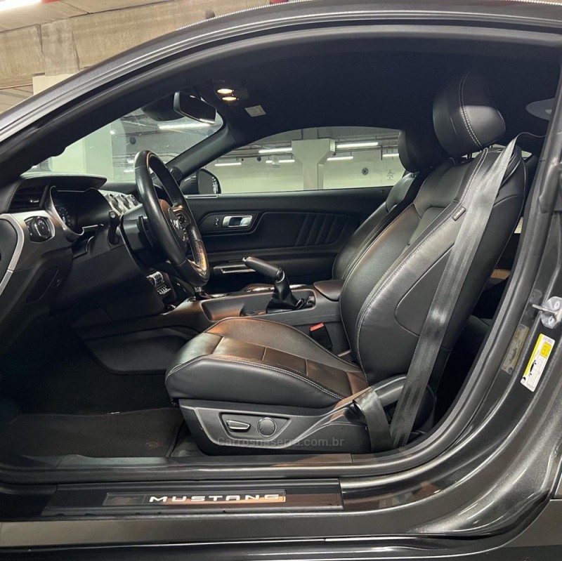 MUSTANG 5.0 GT COUPÉ V8 GASOLINA 2P AUTOMÁTICO - 2018 - CAXIAS DO SUL