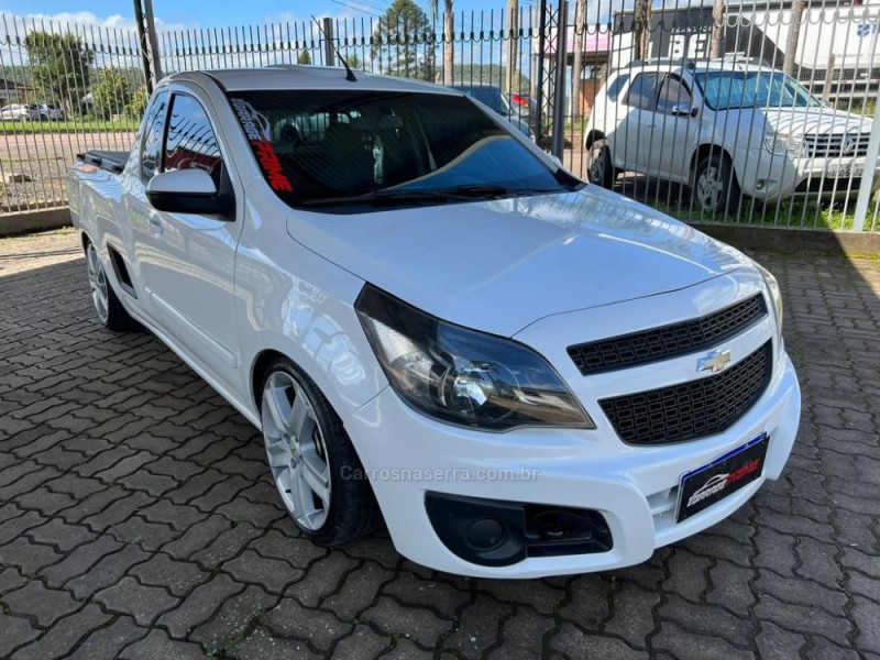 MONTANA 1.4 MPFI LS CS 8V FLEX 2P MANUAL