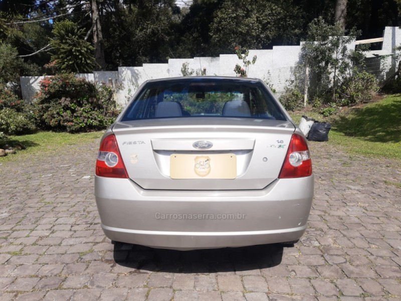 FIESTA 1.6 MPI SEDAN 8V FLEX 4P MANUAL - 2007 - CANELA