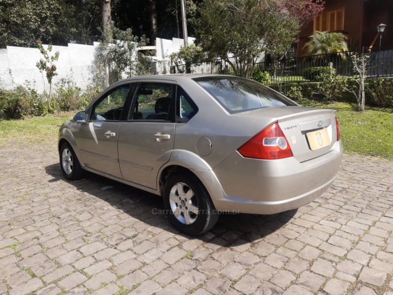 FIESTA 1.6 MPI SEDAN 8V FLEX 4P MANUAL - 2007 - CANELA