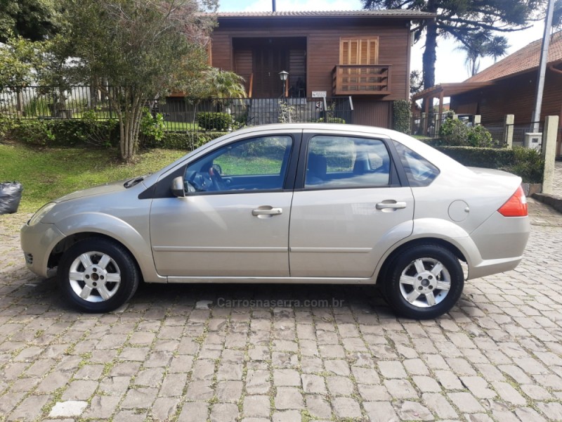 FIESTA 1.6 MPI SEDAN 8V FLEX 4P MANUAL - 2007 - CANELA