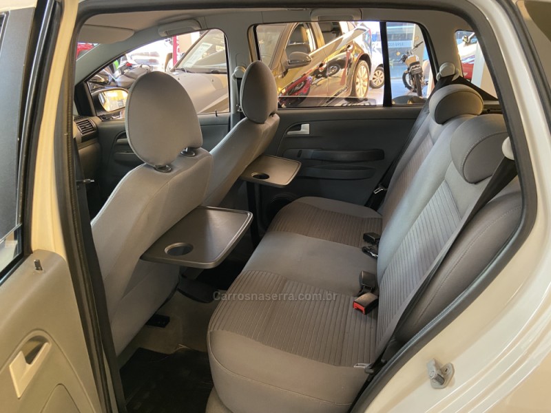 SPACEFOX 1.6 MI SPORTLINE 8V FLEX 4P MANUAL - 2009 - FLORES DA CUNHA