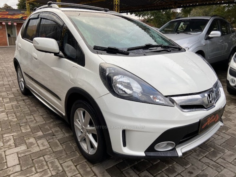 FIT 1.5 TWIST 16V FLEX 4P AUTOMÁTICO - 2014 - CANELA