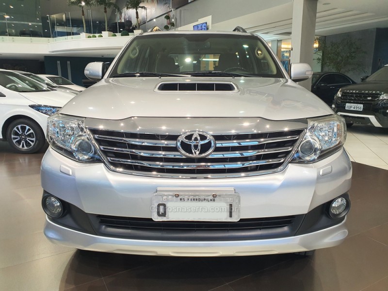 HILUX SW4 3.0 SRV 4X4 16V TURBO INTERCOOLER DIESEL 4P AUTOMÁTICO - 2015 - FARROUPILHA
