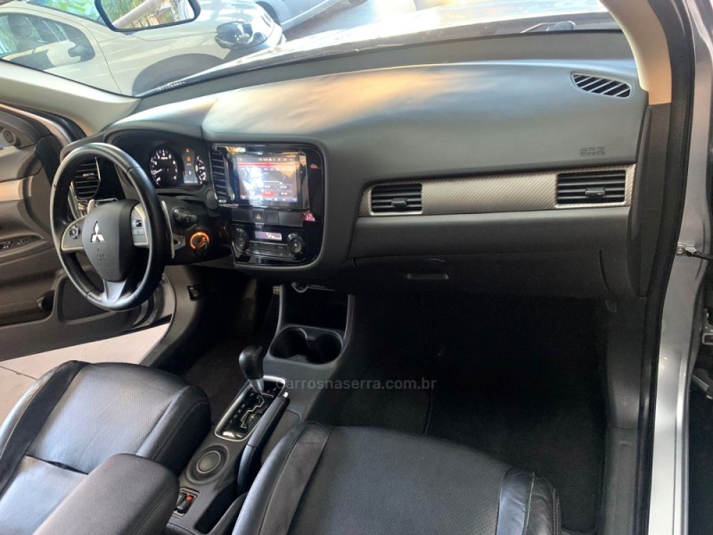 OUTLANDER 2.0 16V GASOLINA 4P AUTOMÁTICO - 2015 - CAXIAS DO SUL