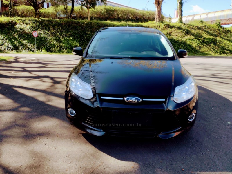 FOCUS 1.6 S 16V FLEX 4P MANUAL - 2014 - BENTO GONçALVES