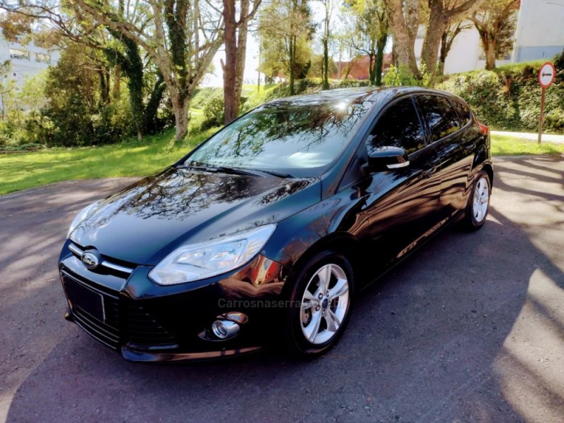 FOCUS 1.6 S 16V FLEX 4P MANUAL - 2014 - BENTO GONçALVES
