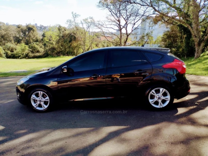 FOCUS 1.6 S 16V FLEX 4P MANUAL - 2014 - BENTO GONçALVES
