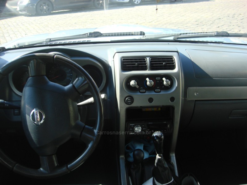 FRONTIER 2.5 SE 4X4 CD TURBO ELETRONIC DIESEL 4P MANUAL - 2004 - CAXIAS DO SUL