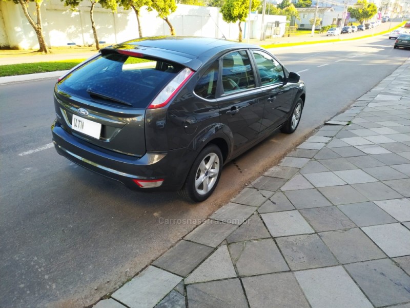 FOCUS 1.6 GLX 8V FLEX 4P MANUAL - 2013 - GUAPORé