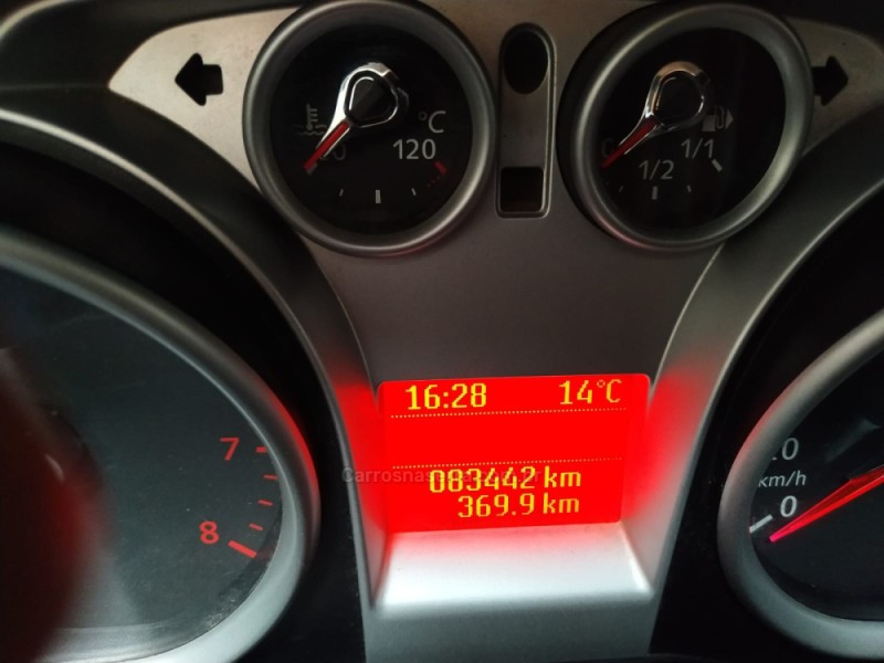 FOCUS 1.6 GLX 8V FLEX 4P MANUAL - 2013 - GUAPORé