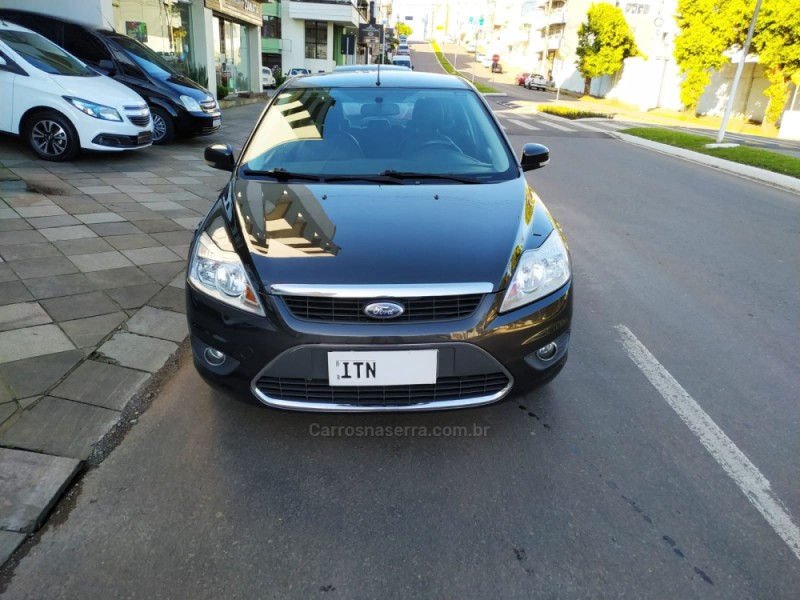 FOCUS 1.6 GLX 8V FLEX 4P MANUAL - 2013 - GUAPORé