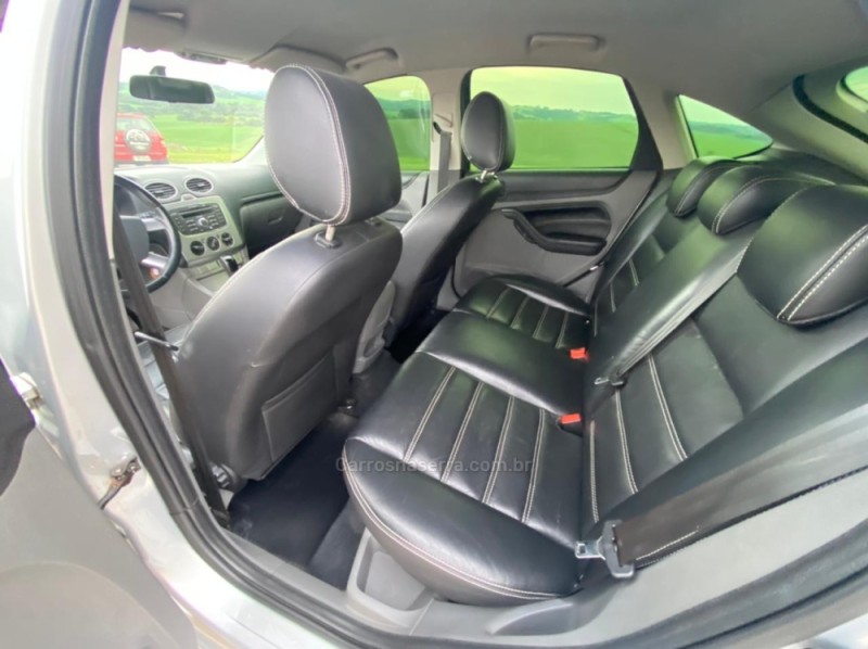 FOCUS 1.6 S HATCH 16V FLEX 4P AUTOMÁTICO - 2011 - LAGOA VERMELHA