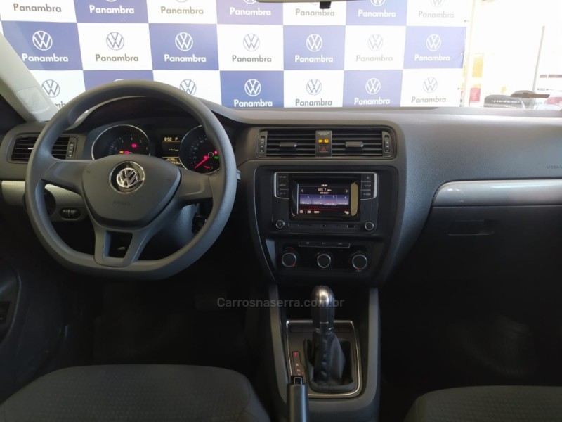 JETTA 1.4 16V TSI TRENDLINE GASOLINA 4P TIPTRONIC - 2017 - CAXIAS DO SUL