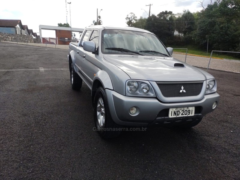 L200 OUTDOOR 2.5 HPE 4X4 CD 8V TURBO INTERCOOLER DIESEL 4P MANUAL - 2006 - CAXIAS DO SUL
