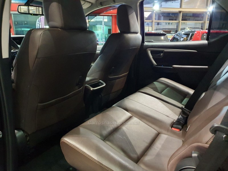 HILUX SW4 2.8 SRX 4X4 16V TURBO INTERCOOLER DIESEL 4P AUTOMÁTICO - 2016 - FARROUPILHA