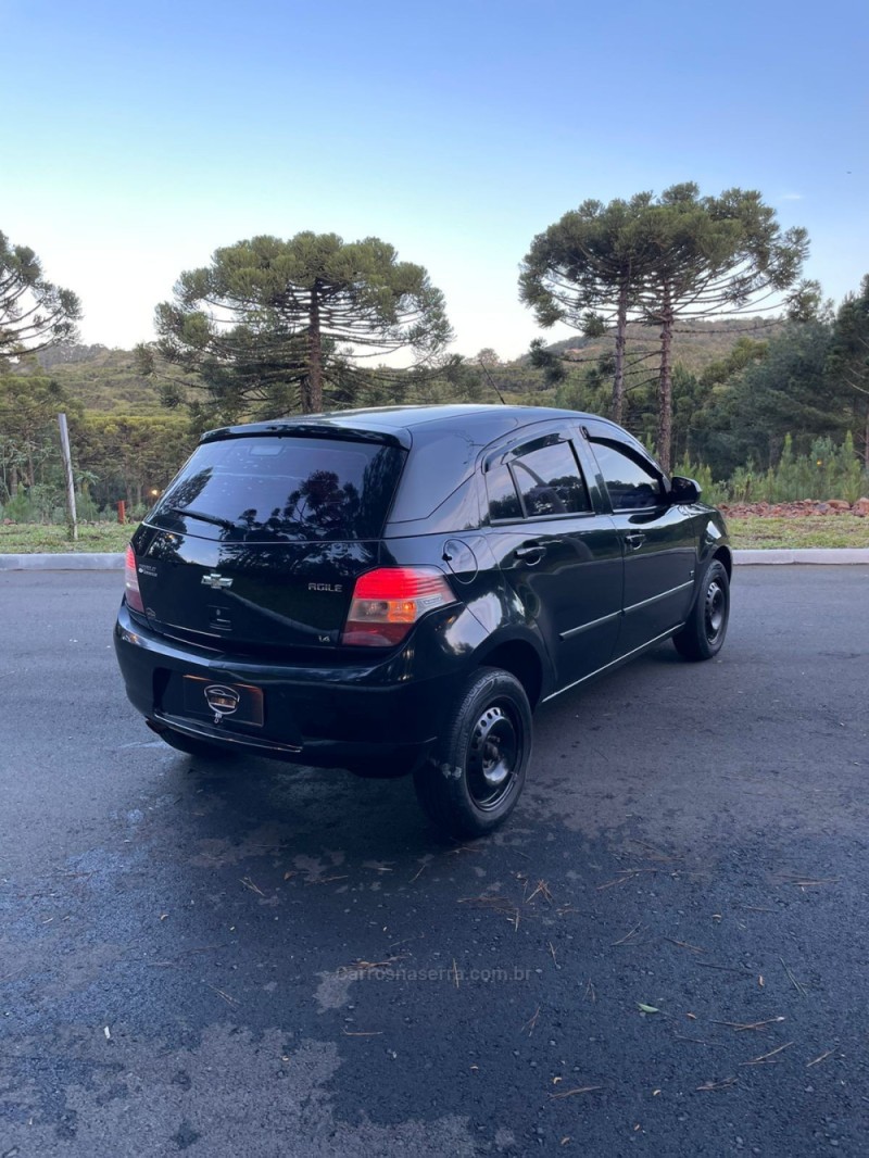 AGILE 1.4 MPFI LT 8V FLEX 4P MANUAL - 2012 - GRAMADO