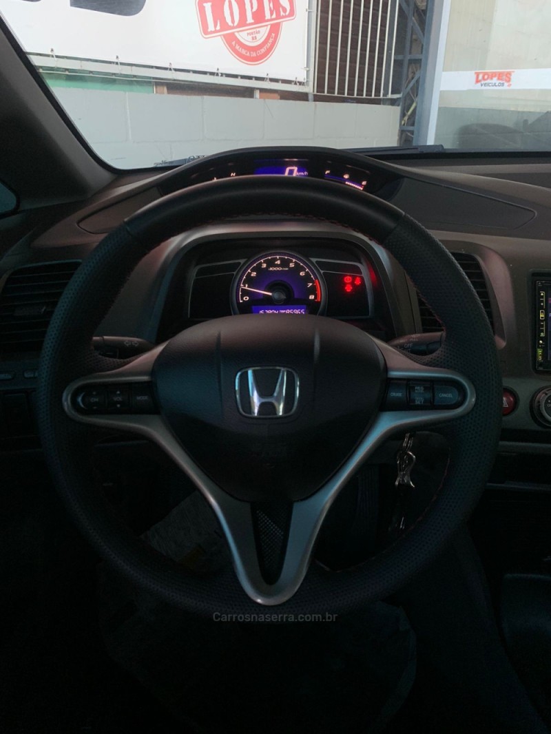 CIVIC 1.8 LXL 16V FLEX 4P MANUAL - 2011 - PORTãO