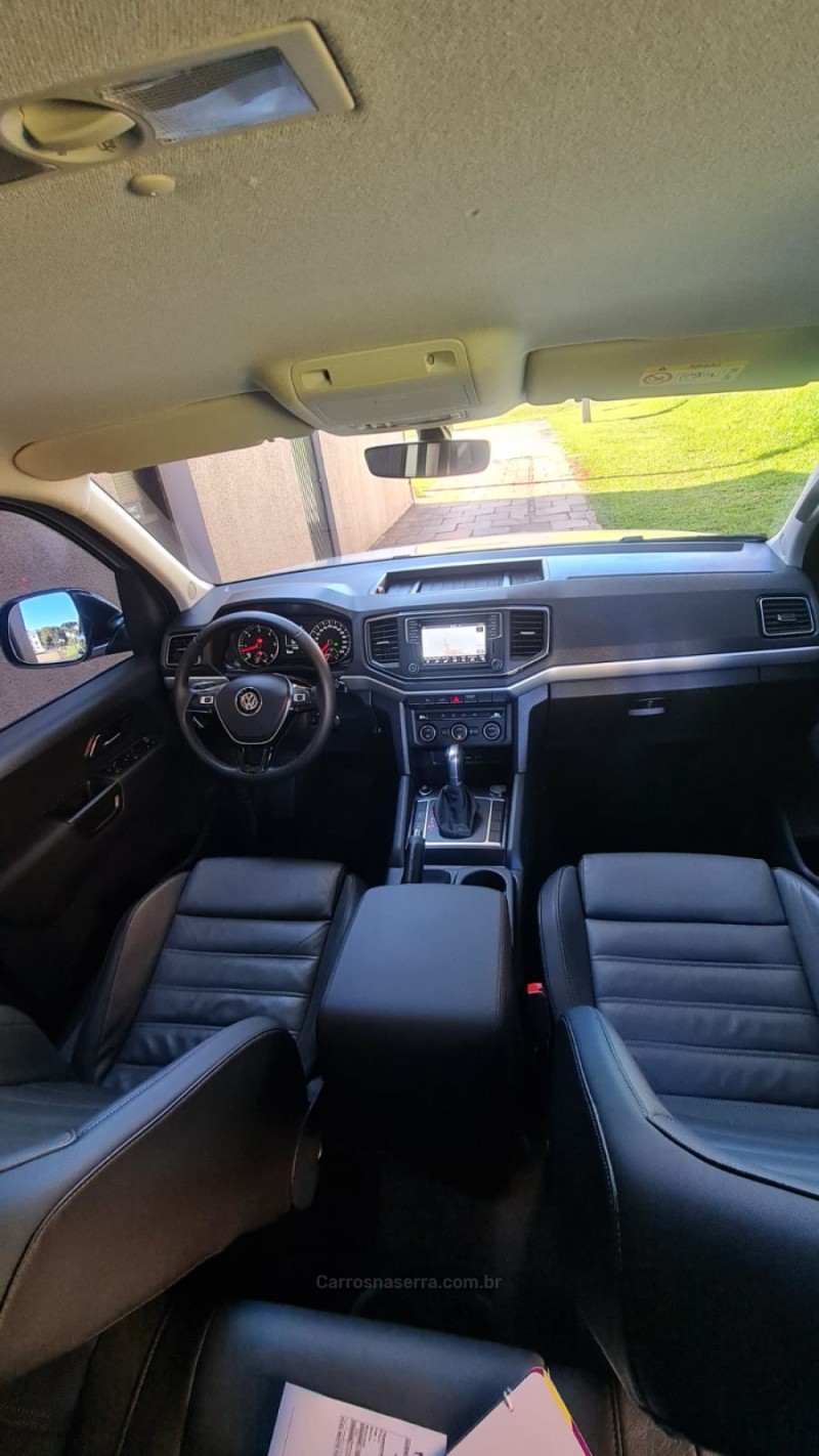 AMAROK 3.0 V6 TDI HIGHLINE CD DIESEL 4MOTION AUTOMÁTICO - 2018 - LAGOA VERMELHA