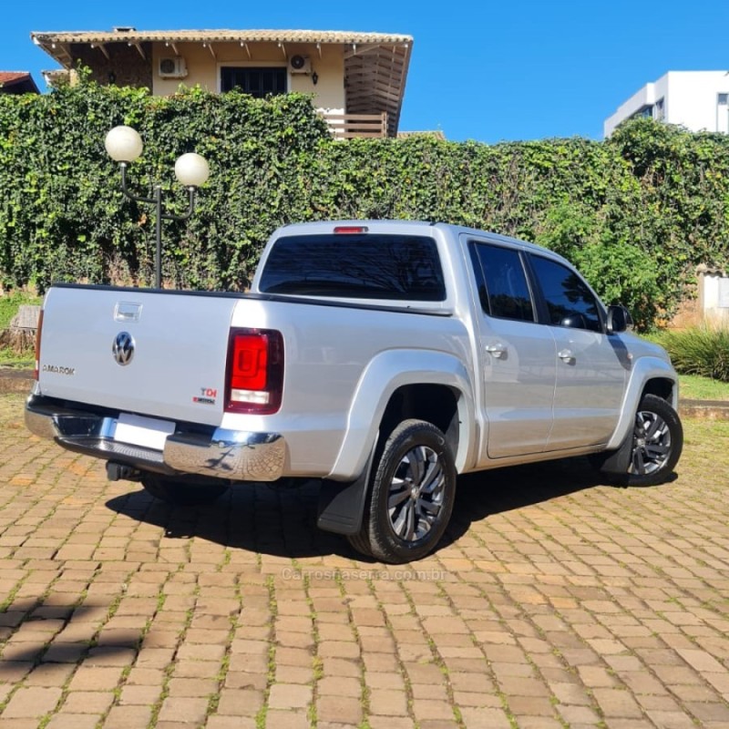 AMAROK 3.0 V6 TDI HIGHLINE CD DIESEL 4MOTION AUTOMÁTICO - 2018 - LAGOA VERMELHA