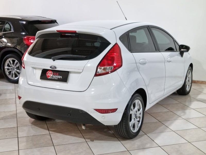 FIESTA 1.6 SE HATCH 16V FLEX 4P AUTOMÁTICO - 2016 - CAXIAS DO SUL