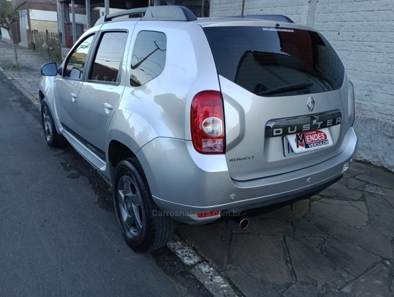 DUSTER 2.0 TECH ROAD 4X2 16V FLEX 4P AUTOMÁTICO - 2015 - TRêS COROAS