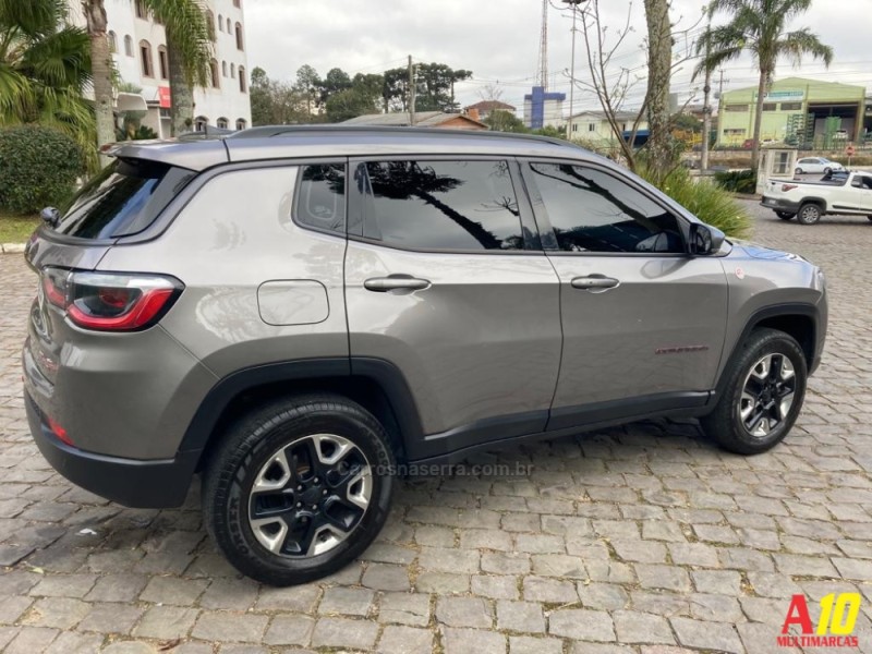 COMPASS 2.0 TRAILHAWK TD350 TURBO DIESEL 4X4 4P AUTOMÁTICO - 2017 - CAXIAS DO SUL