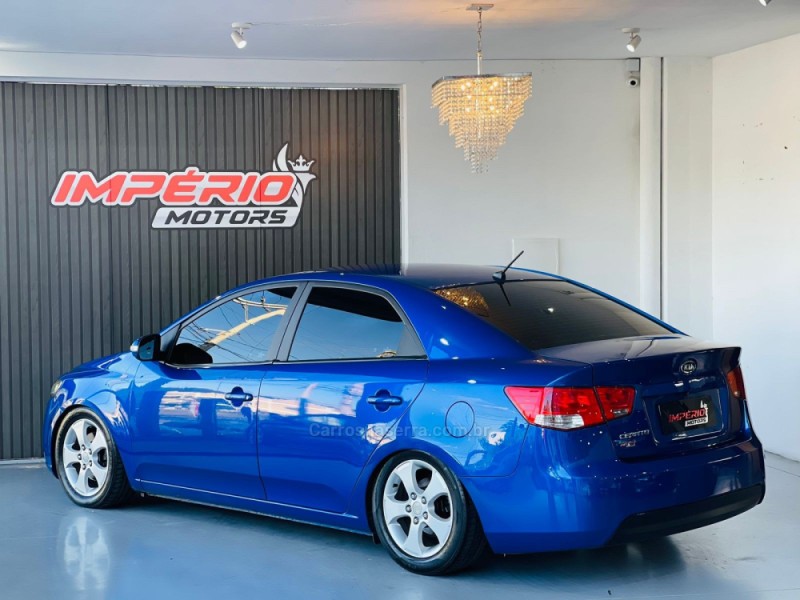 CERATO 1.6 E.221 SEDAN 16V GASOLINA 4P AUTOMÁTICO - 2010 - ESTâNCIA VELHA