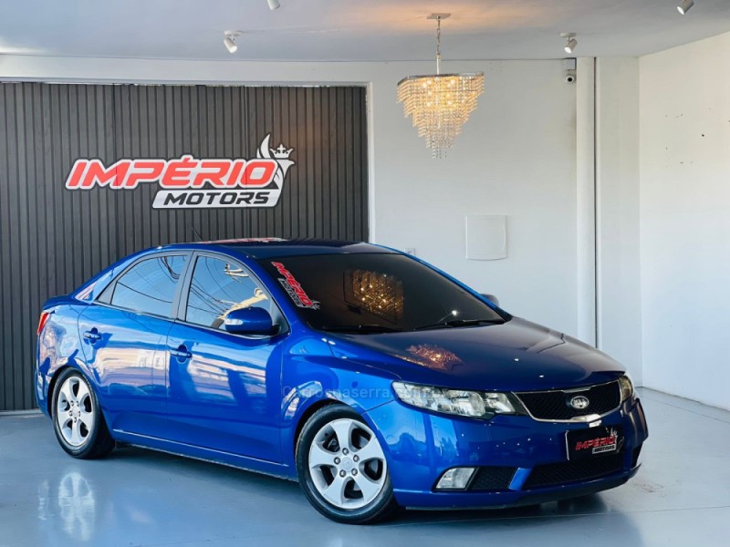 CERATO 1.6 E.221 SEDAN 16V GASOLINA 4P AUTOMÁTICO