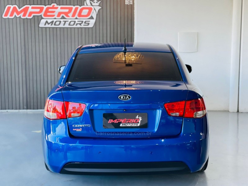 CERATO 1.6 E.221 SEDAN 16V GASOLINA 4P AUTOMÁTICO - 2010 - ESTâNCIA VELHA