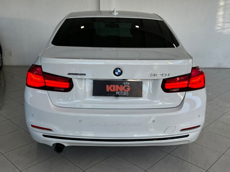 320I 2.0 16V TURBO ACTIVE FLEX 4P AUTOMÁTICO - 2018 - CAXIAS DO SUL