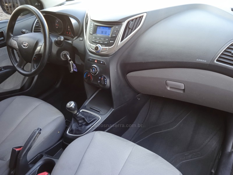 HB20S 1.0 COMFORT PLUS 12V FLEX 4P MANUAL - 2015 - CAXIAS DO SUL