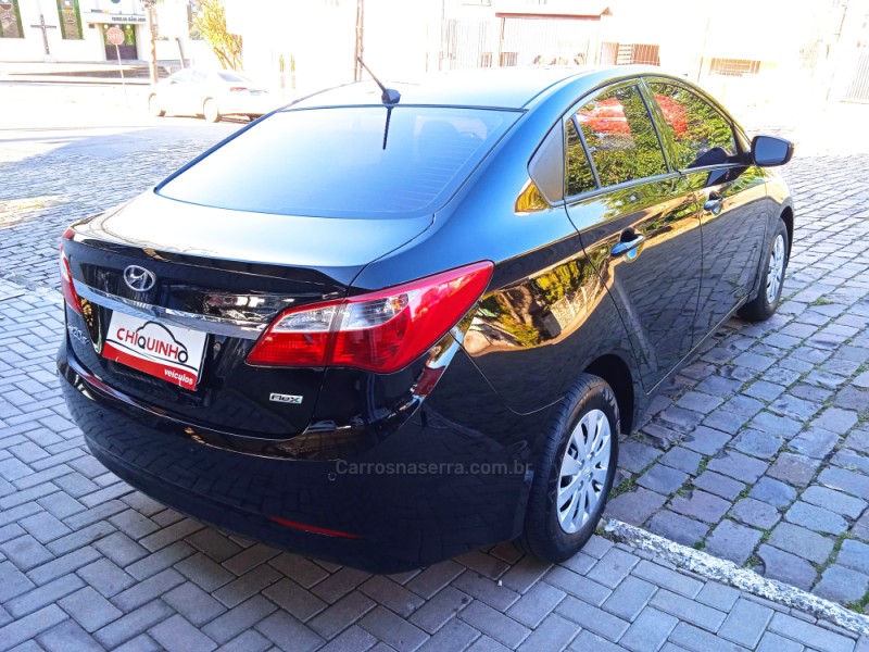HB20S 1.0 COMFORT PLUS 12V FLEX 4P MANUAL - 2015 - CAXIAS DO SUL