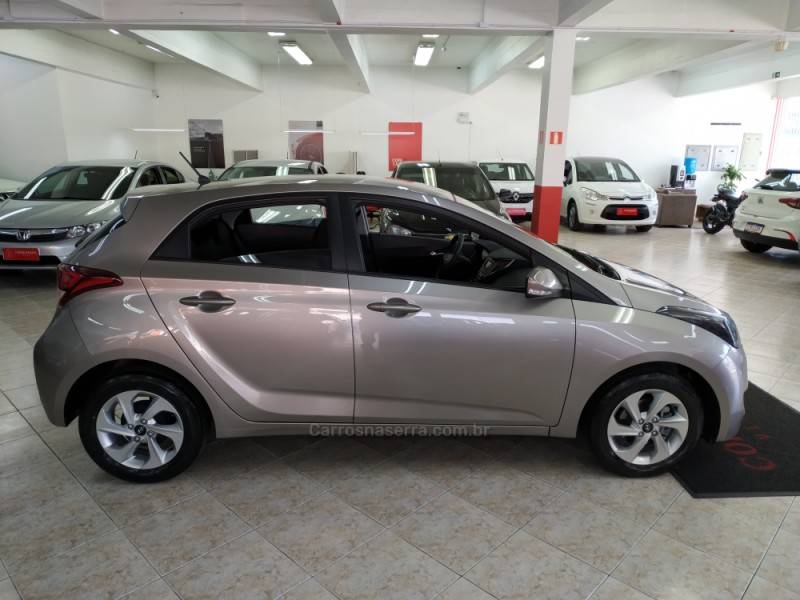 HB20 1.6 COMFORT PLUS 16V FLEX 4P MANUAL - 2016 - CAXIAS DO SUL