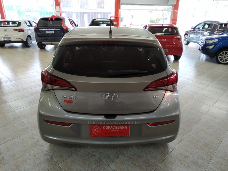 HB20 1.6 COMFORT PLUS 16V FLEX 4P MANUAL - 2016 - CAXIAS DO SUL