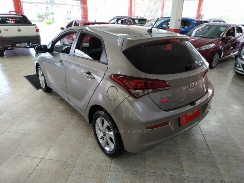 HB20 1.6 COMFORT PLUS 16V FLEX 4P MANUAL - 2016 - CAXIAS DO SUL