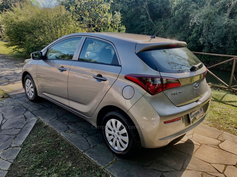 HB20  1.0 UNIQUE 12V FLEX 4P MANUAL - 2019 - TRêS COROAS