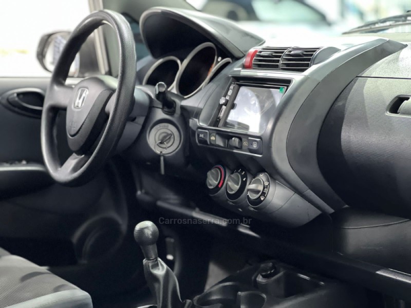 FIT 1.4 LX 8V GASOLINA 4P MANUAL - 2006 - NOVO HAMBURGO