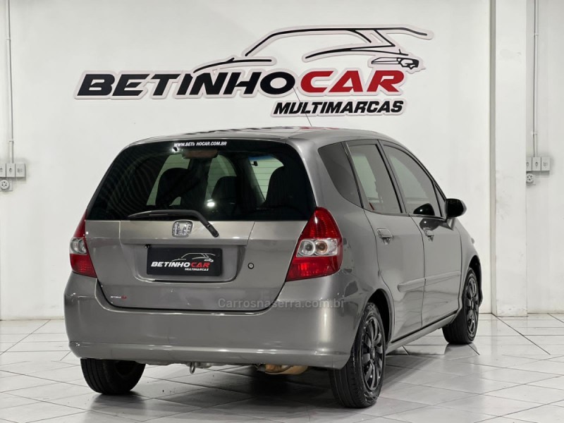 FIT 1.4 LX 8V GASOLINA 4P MANUAL - 2006 - NOVO HAMBURGO