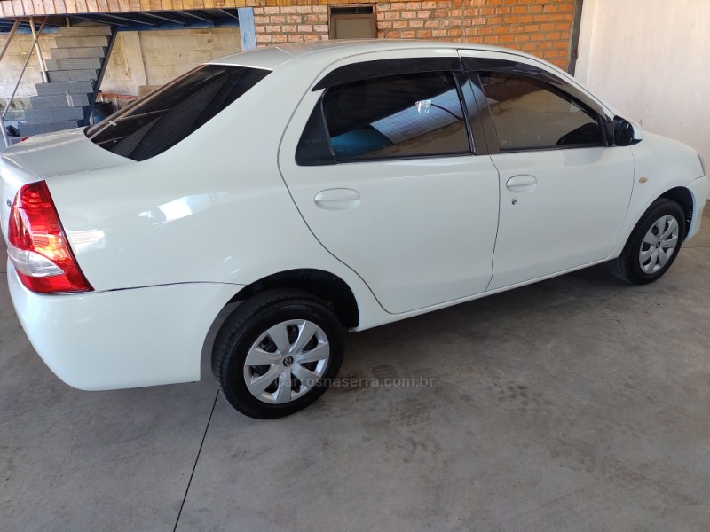 ETIOS 1.5 XS SEDAN 16V FLEX 4P MANUAL - 2016 - CAXIAS DO SUL
