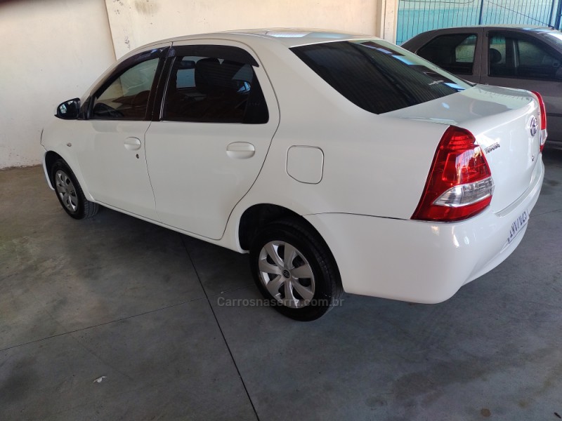 ETIOS 1.5 XS SEDAN 16V FLEX 4P MANUAL - 2016 - CAXIAS DO SUL