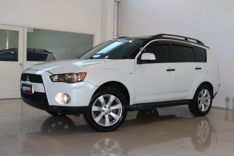 outlander 2.0 16v gasolina 4p automatico 2013 taquara