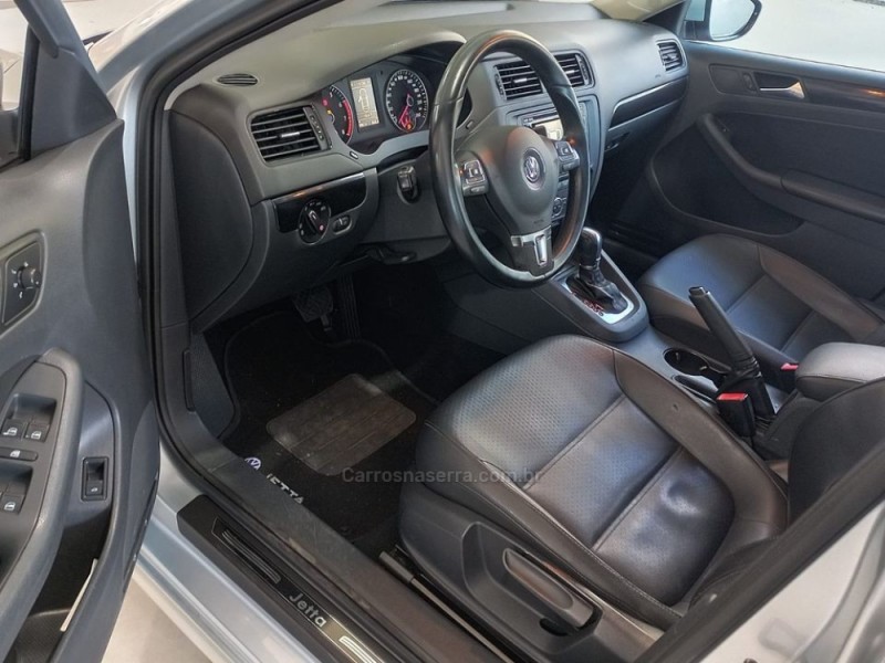 JETTA 2.0 COMFORTLINE FLEX 4P TIPTRONIC - 2013 - CAXIAS DO SUL