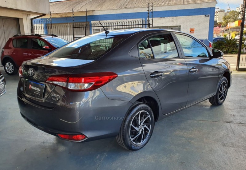 YARIS 1.5 XLS SEDAN 16V FLEX 4P AUTOMÁTICO - 2023 - CAXIAS DO SUL