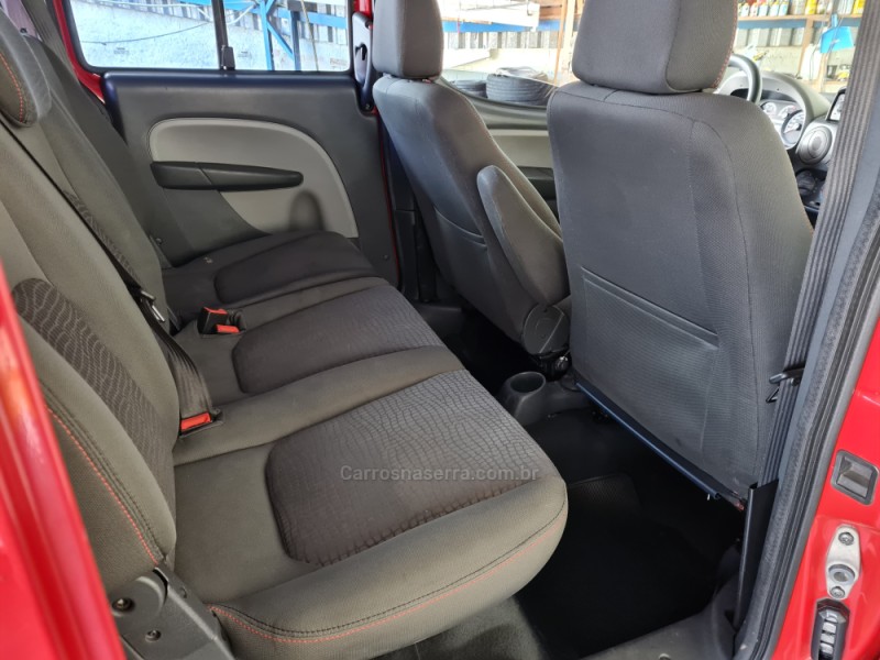DOBLÓ 1.8 MPI ADVENTURE LOCKER 8V FLEX 4P MANUAL - 2013 - BENTO GONçALVES