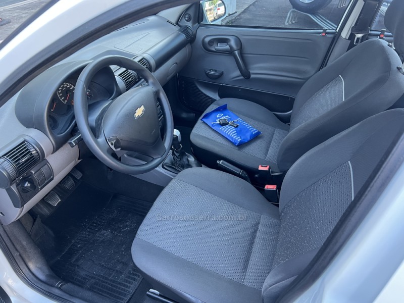CORSA 1.0 MPFI CLASSIC SEDAN LIFE 8V FLEX 4P MANUAL - 2016 - NOVO HAMBURGO