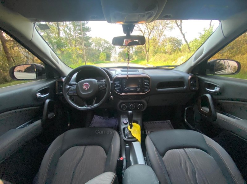 TORO 2.0 16V TURBO DIESEL VOLCANO 4WD AUTOMÁTICO - 2018 - NOVA PRATA